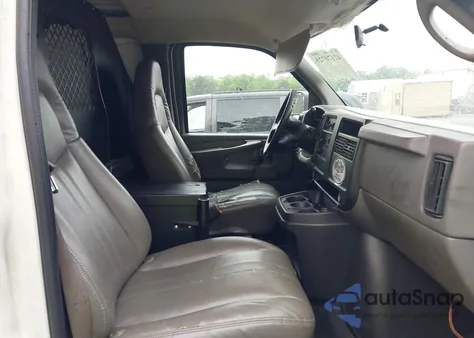 2006 Chevrolet Express Work Van из США, поврежденный, VIN 1GCFG15X261206862